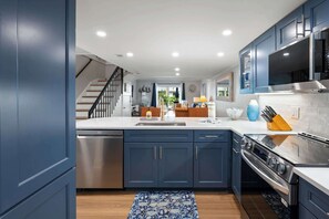 Coffee/tea maker, fridge, microwave, oven - Sunny Ocean Club Condo, Pool & Private Beach Access, Steps to Shore (Hilton Head)