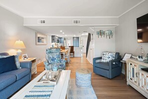 TV, DVD player, offices - Sunny Ocean Club Condo, Pool & Private Beach Access, Steps to Shore (Hilton Head)
