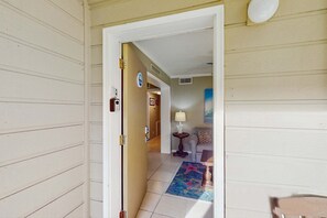 Interior - Beach-Themed Condo w/ Free WiFi, Central A/C, Shared Pool, & Tennis Courts (Hilton Head)