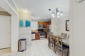 Dining - Beach-Themed Condo w/ Free WiFi, Central A/C, Shared Pool, & Tennis Courts (Hilton Head)