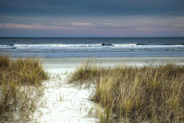 Beach nearby - Coastal-Chic Poolside Home w/ Large Balcony, Lagoon Views & Beach Access (Hilton Head)