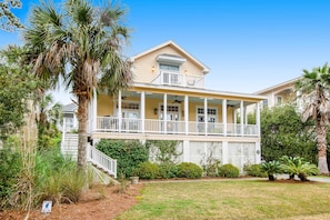 Exterior - Spacious Deck, Hot Tub, Second Row To Beach & Brand New Private Pool & Spa (Hilton Head)