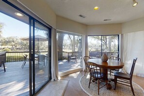 Dining - Sea Pines Home on 18th Hole of Atlantic Dunes w/Private Pool & New Deck-2 DogsOK (Hilton Head)