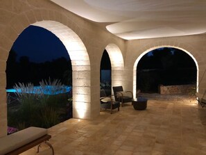 Terrace/patio - Villa LàMìa Donnagnora in Ostuni, heated pool and pets allowed (Ostuni)