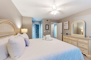 Iron/ironing board, WiFi - Dog-friendly villa w/ lagoon views & an updated interior - near beach & pools (Hilton Head)
