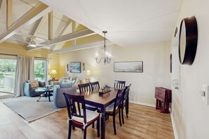 Dining - Gated community home w/ vaulted ceilings, lagoon, & pools - near beaches (Hilton Head)