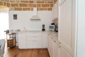 Interior - Apartment 'Unit 1' with Private Terrace, Wi-Fi and Air Conditioning (Gioia del Colle)