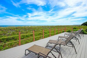 Terrace/patio - Island Club retreat with pool, hot tub, beach access & balcony (Hilton Head)