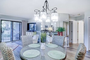 Interior - Stylish Villa with Fast WiFi, Shared Pool, & Hot Tub - Mile from the Beach (Hilton Head)