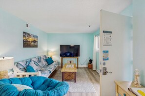 TV, offices - Island Resort Getaway | 3 Pools, Hot Tub, Tennis & Beach Access | Near Golf (Hilton Head)