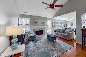 TV, offices - Dog-Friendly Condo w/ Lagoon & Golf View, WiFi & Shared Pool - Walk to Beach (Hilton Head)
