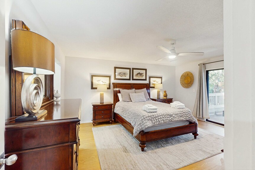 Dog Friendly Home Near Golf & Beach With Shared Pool, Gated Back Deck, & Fast Wifi - Hilton Head Island