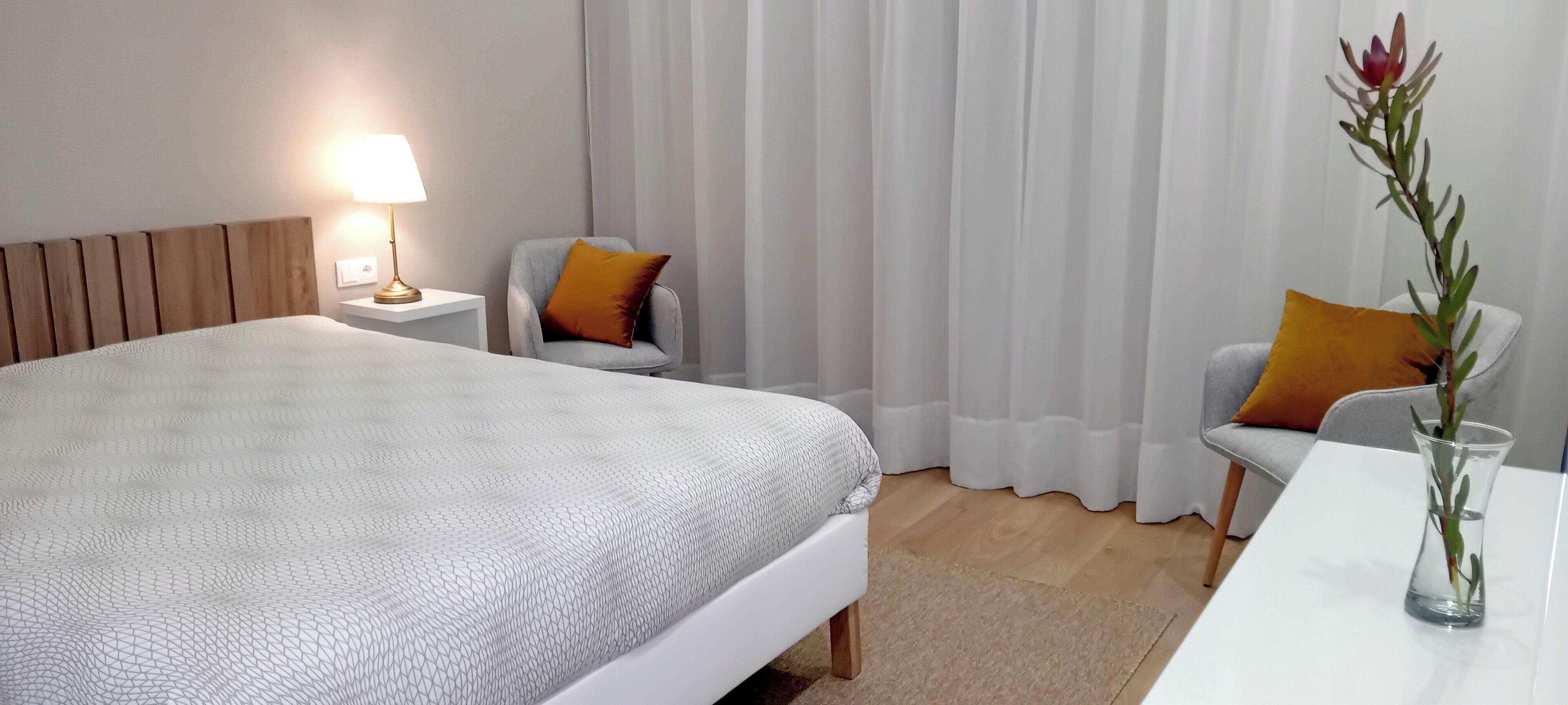1 dormitorio, cuna de viaje, wifi gratis y ropa de cama