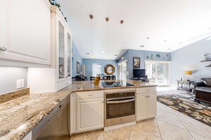 Fridge, microwave, oven, stovetop - Nautical condo with a balcony, & AC - close to pickleball and tennis courts (Hilton Head)