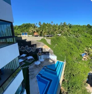 Outdoor pool - Beachfront Apartment (Salvador)