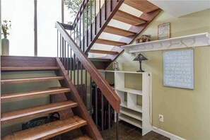 Interior - Inviting Townhome w/ Balcony & Private Gas Grill - Close to the Beach (Hilton Head)