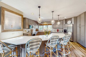 Fridge, microwave, oven, stovetop - Fully Renovated Sea Pines Home w/ Private Pool Six Rows from the Water - Dogs OK (Hilton Head)