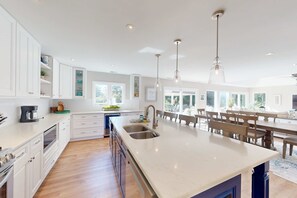 Fridge, microwave, oven, stovetop - Spacious Modern Getaway with Private Pool and Large Outdoor Living Space (Hilton Head)
