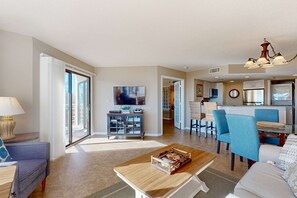 TV - Ocean view condo with 2 balconies, new pool complex, hot tub & sauna (Hilton Head)