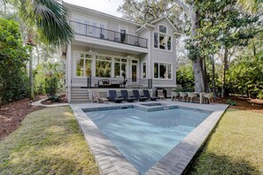 Pool - Close to beach, pickleball, tennis & golf with private pool, & hot tub (Hilton Head)