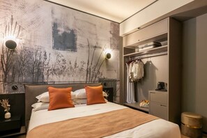1 bedroom, in-room safe, WiFi, bed sheets - Emotional Shower & Absolute Silence (Rome)