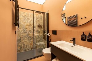 Hair dryer - Multi Sensory Shower + Netflix Relax (Rome)