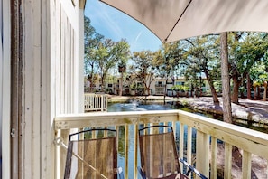 Property grounds - Hilton Head Island condo with water-view patio, pool, & easy beach access (Hilton Head)