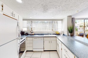 Fridge, microwave, oven, stovetop - Hilton Head Island condo with water-view patio, pool, & easy beach access (Hilton Head)