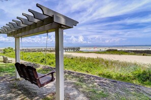 Property grounds - Oceanview condo at Port Royal with pools, tennis, & beach access (Hilton Head Island)