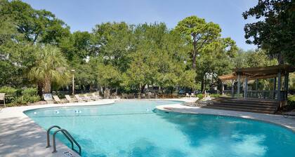 Palmetto Dunes Condo | Pool by the Golf Course | Bike to Beach