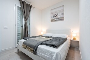 Iron/ironing board - Affittimoderni Castelsardo - White Breeze (Castelsardo)