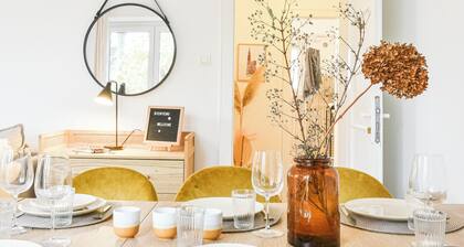 Rock in Share - Bianca – 2-Bedroom Apartment with Parking Included & Tram