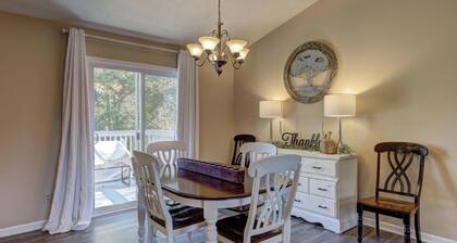 Charming 3BR Station Home - Fast WiFi, Deck & Parking!