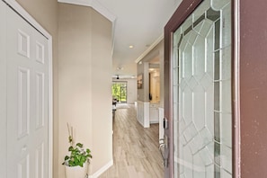 Interior - Casa de Maggie - Peaceful, Updated 3 Bedroom townhome in Quiet Neighborhood (Bradenton)