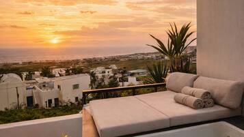 Two Bedroom House Sea view with Outdoor Hot Tub | Terrace/patio