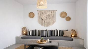 Two Bedroom House Sea view with Outdoor Hot Tub | Living area