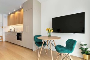Dining - Modern Studio | Balcony | Close to Old Town (Gdańsk)