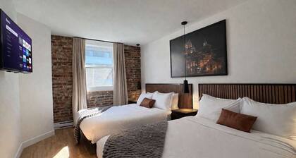 Room with 2 Queen Beds | Downtown Quebec City