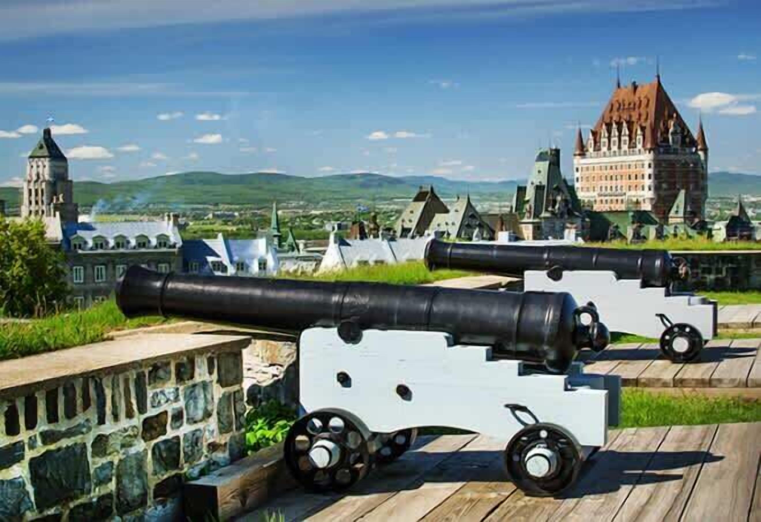 La Citadelle est à 9 minutes en voiture (2,3 km). Pour plus d'informations, consultez le site : https://www.lacitadelle.qc.ca/