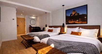 Room with 2 Queen Beds | Downtown Quebec City