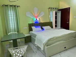 4 bedrooms, WiFi, bed sheets - Greeney Home Stay, Mattancherry, Kochi (Kochi)