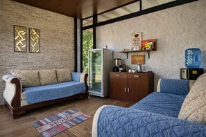 Living area - Hotel Amancay - Pool and Jacuzzi  (El Progresso)