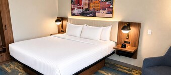 La Quinta Inn & Suites By Wyndham Roanoke Hollins/I-81