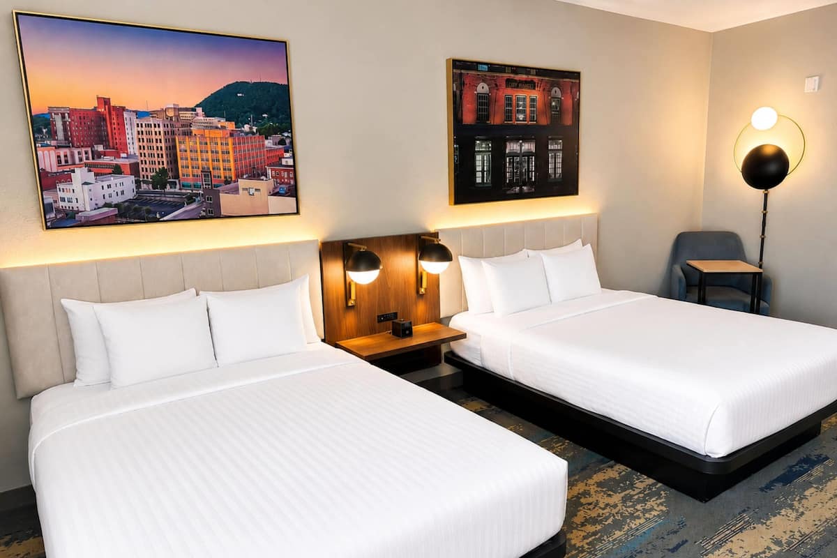 Room, 2 Queen Beds, Non Smoking (Wide)