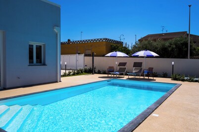 Residence Casuzze - Wonderful detached villa with private pool
