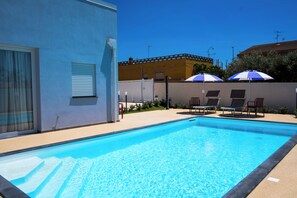 Pool - Residence Casuzze - Wonderful detached villa with private pool (Kaukana)