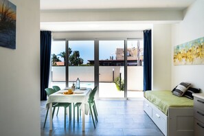 Dining - Residence Casuzze - Wonderful detached villa with private pool (Kaukana)
