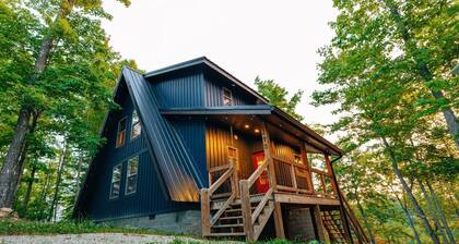 Back Yard Cliff View | Elevated Cabin | Hot Tub | Fire pit