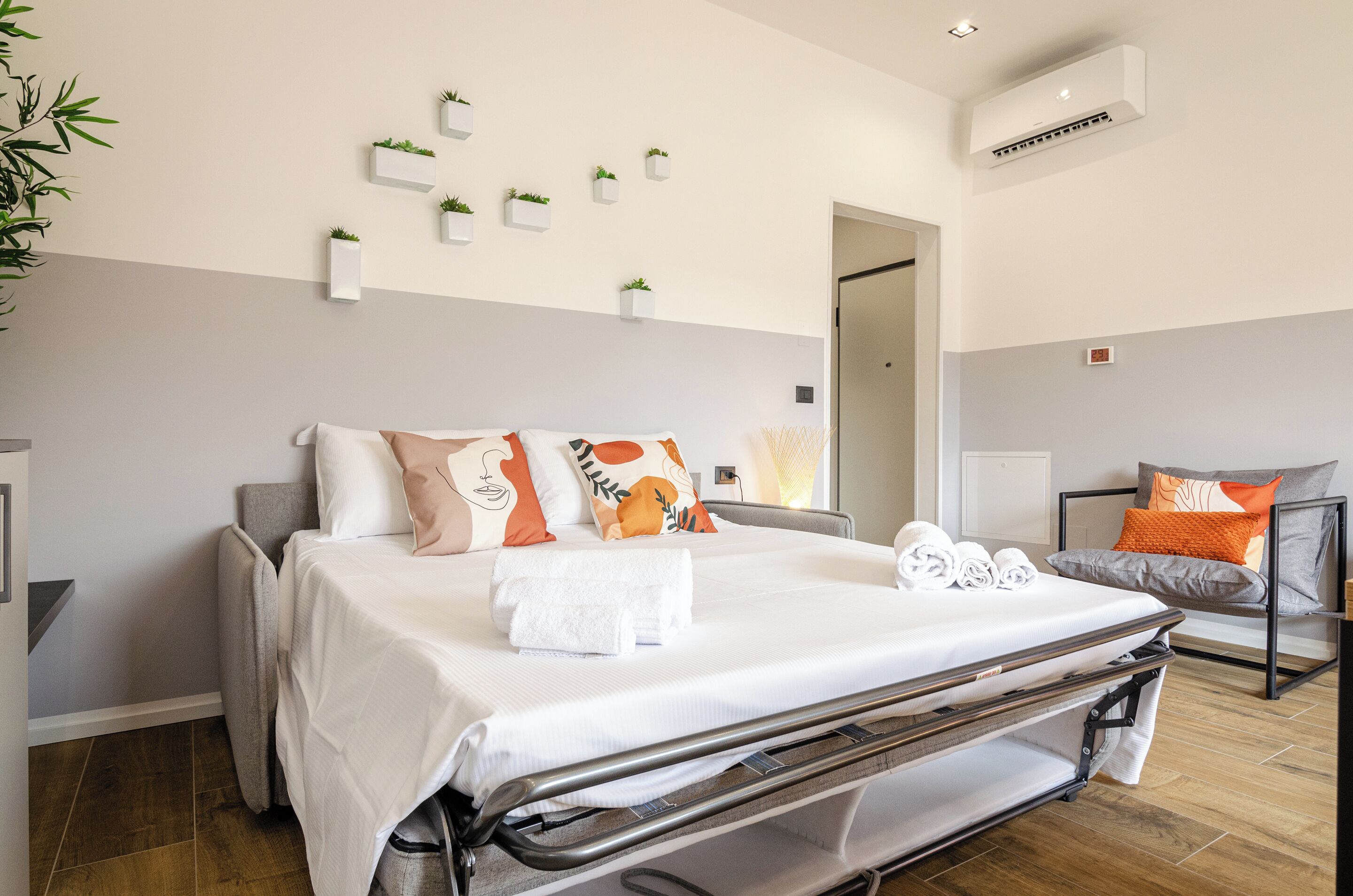Loft (Emilia Loft 6)