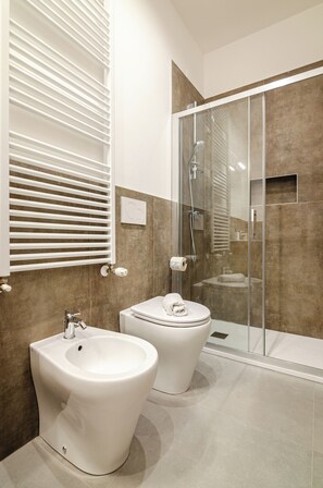 Bathroom - Emilia Lofts (Bologna)